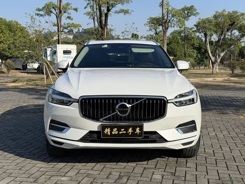 Volvo XC60 2019 — фото 2