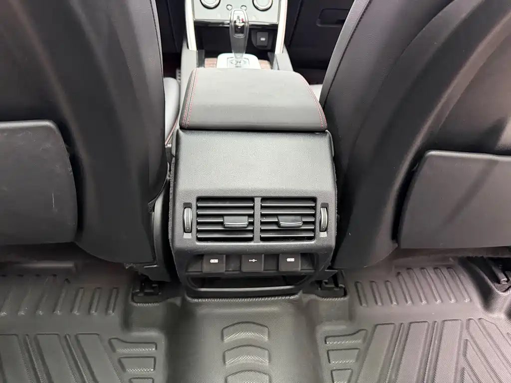 Land Rover Discovery Sport 2021 — фото 15