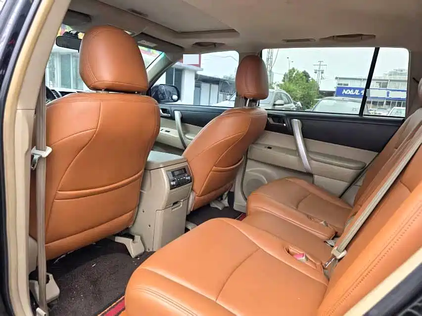 Toyota Highlander 2013 — фото 6