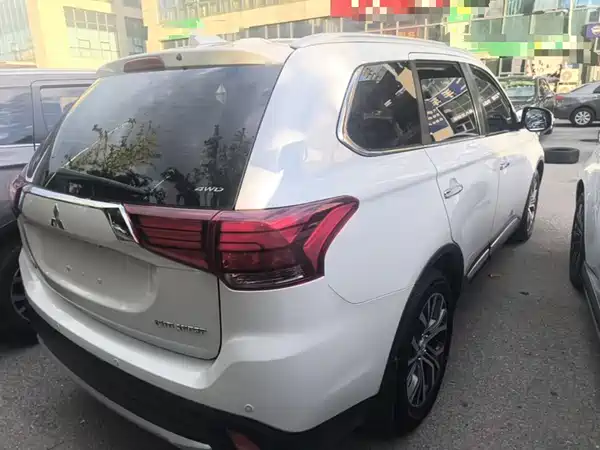 Mitsubishi Outlander 2019