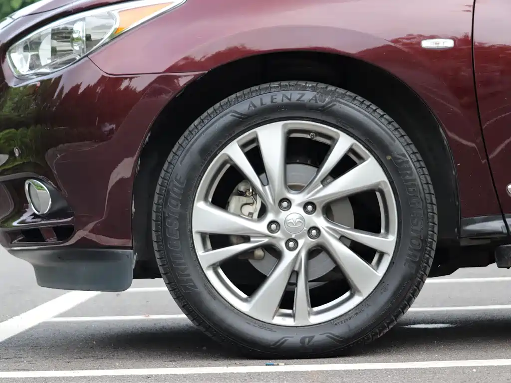 Infiniti JX 2013