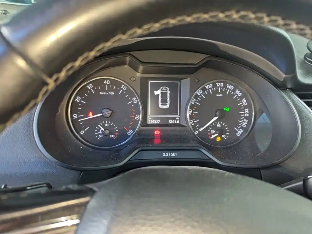 Skoda Octavia 2015 — фото 12