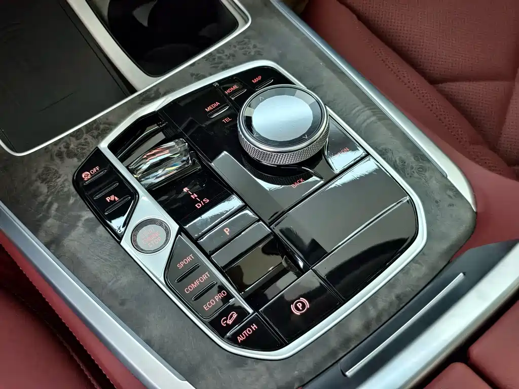 BMW X5 2024 — фото 11
