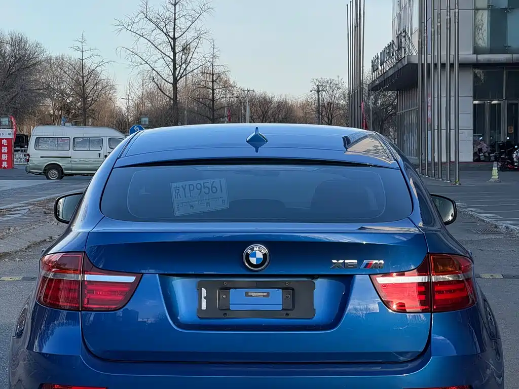 BMW X6 M 2015 — фото 7