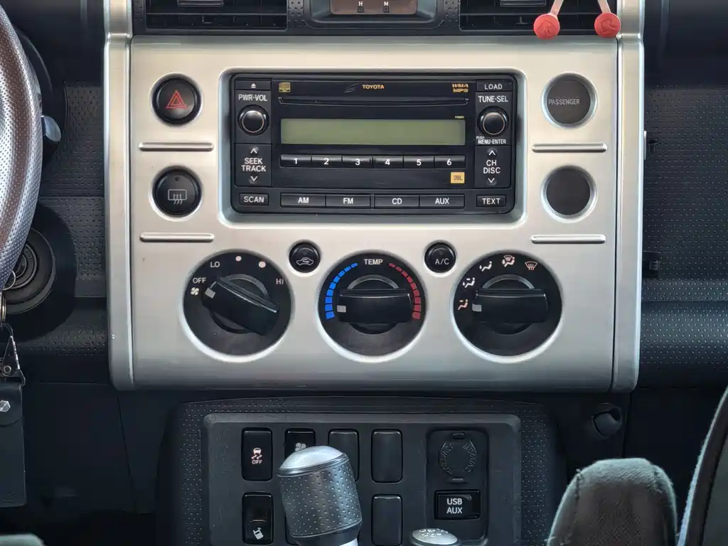 Toyota FJ Cruiser 2019 — фото 14
