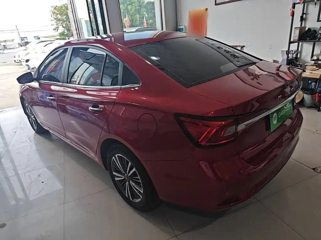 Roewe i5 2019
