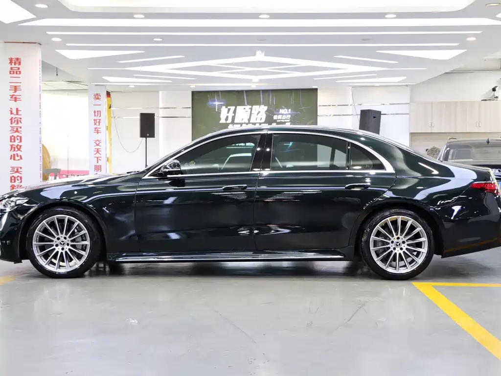 Mercedes-Benz S-Class 2022