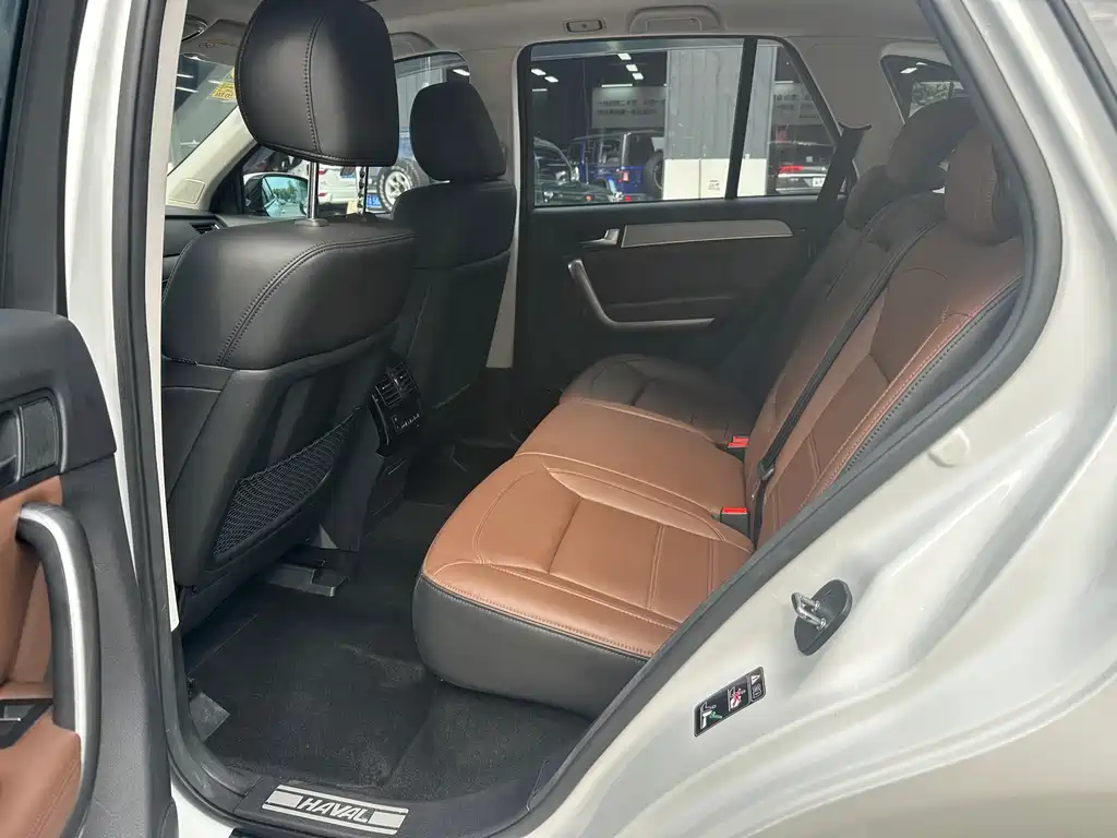 Haval H8 2018 — фото 12