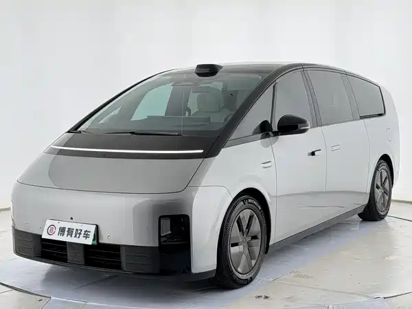 Li Auto MEGA 2024