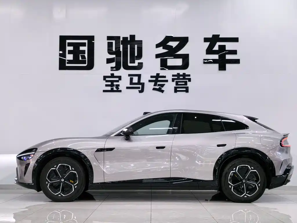 Xiaomi YU7 2025