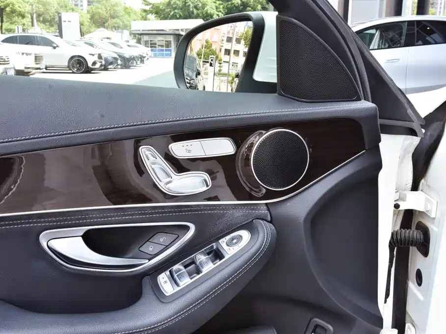 Mercedes-Benz C-Class 2015 — фото 13