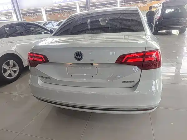 Volkswagen Bora 2016