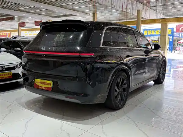 Li Auto L8 2023