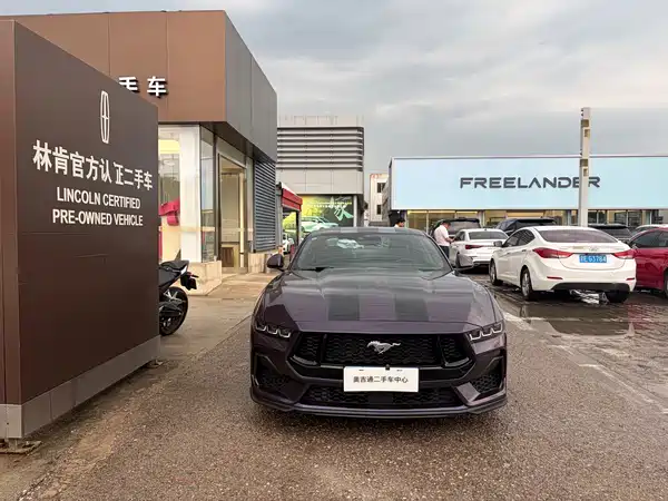 Ford Mustang 2025