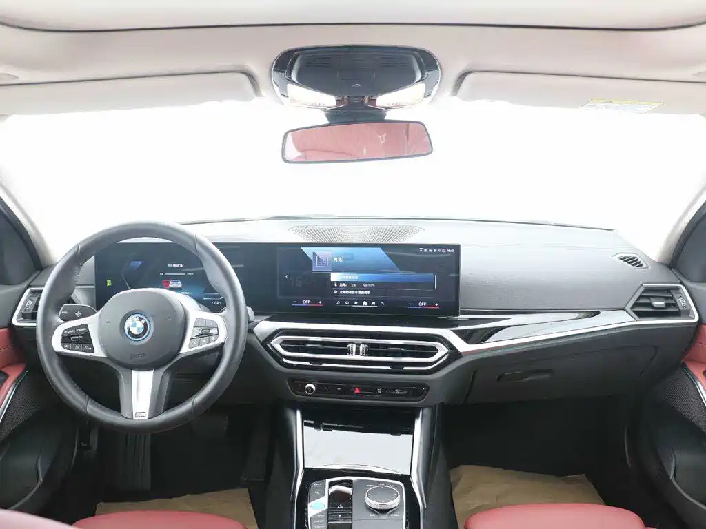 BMW i3 2024 — фото 8