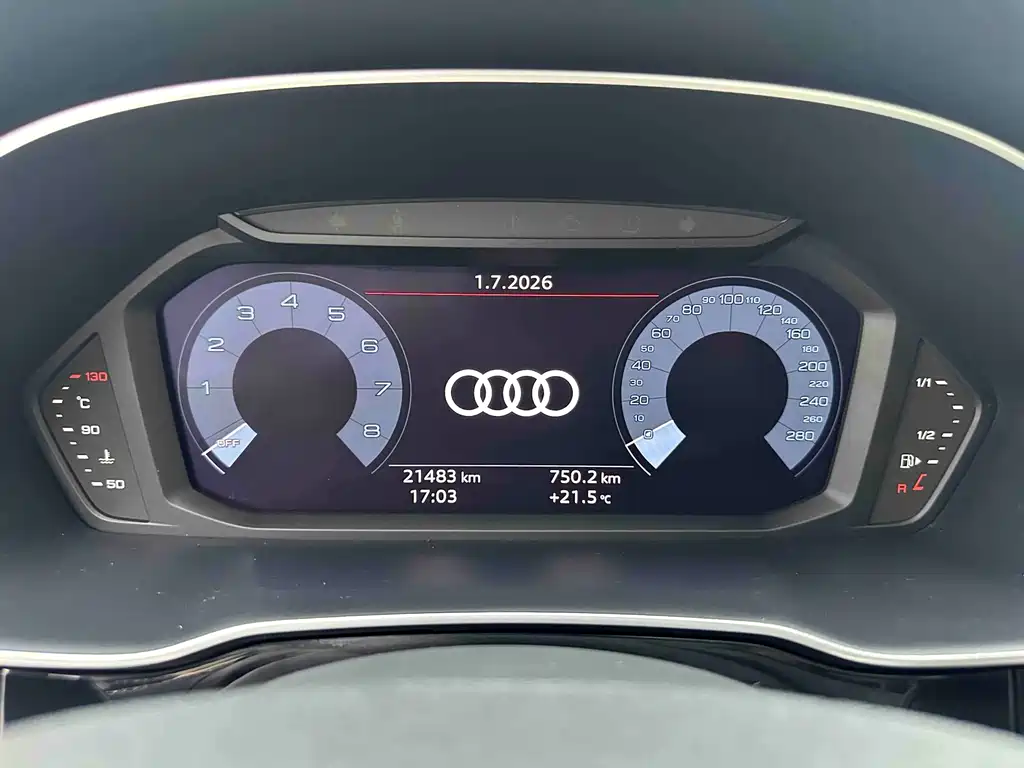 Audi Q3 2023 — фото 18