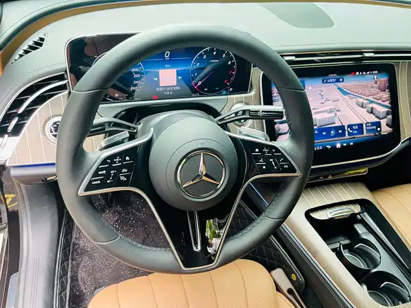 Mercedes-Benz E-Class 2024