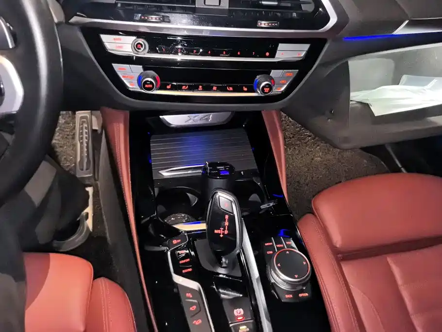 BMW X4 2021 — фото 16