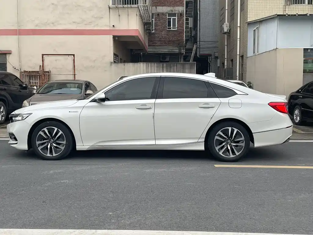 Honda Accord 2020 — фото 20