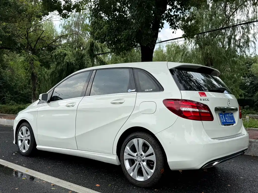 Mercedes-Benz B-Class 2016