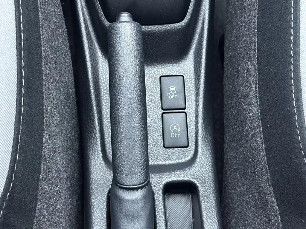 Toyota Yaris L 2022 — фото 17