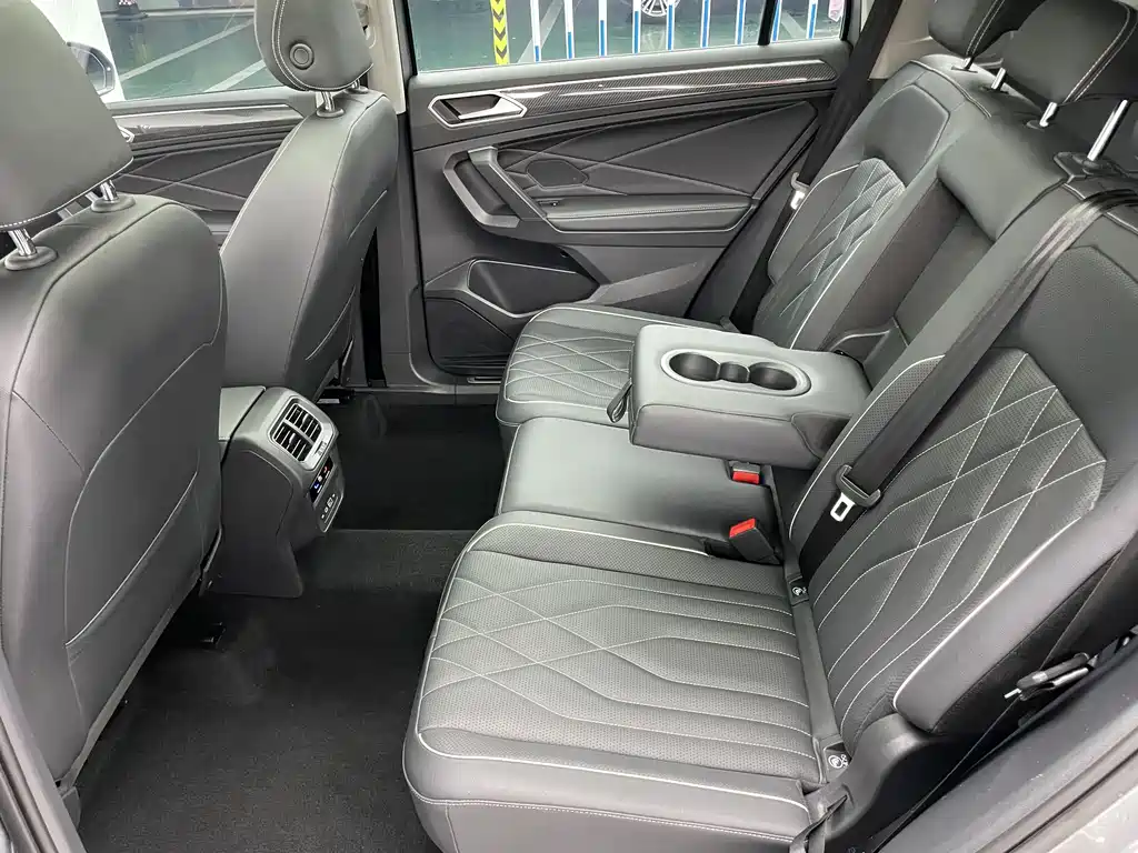 Volkswagen Tiguan L 2022 — фото 13