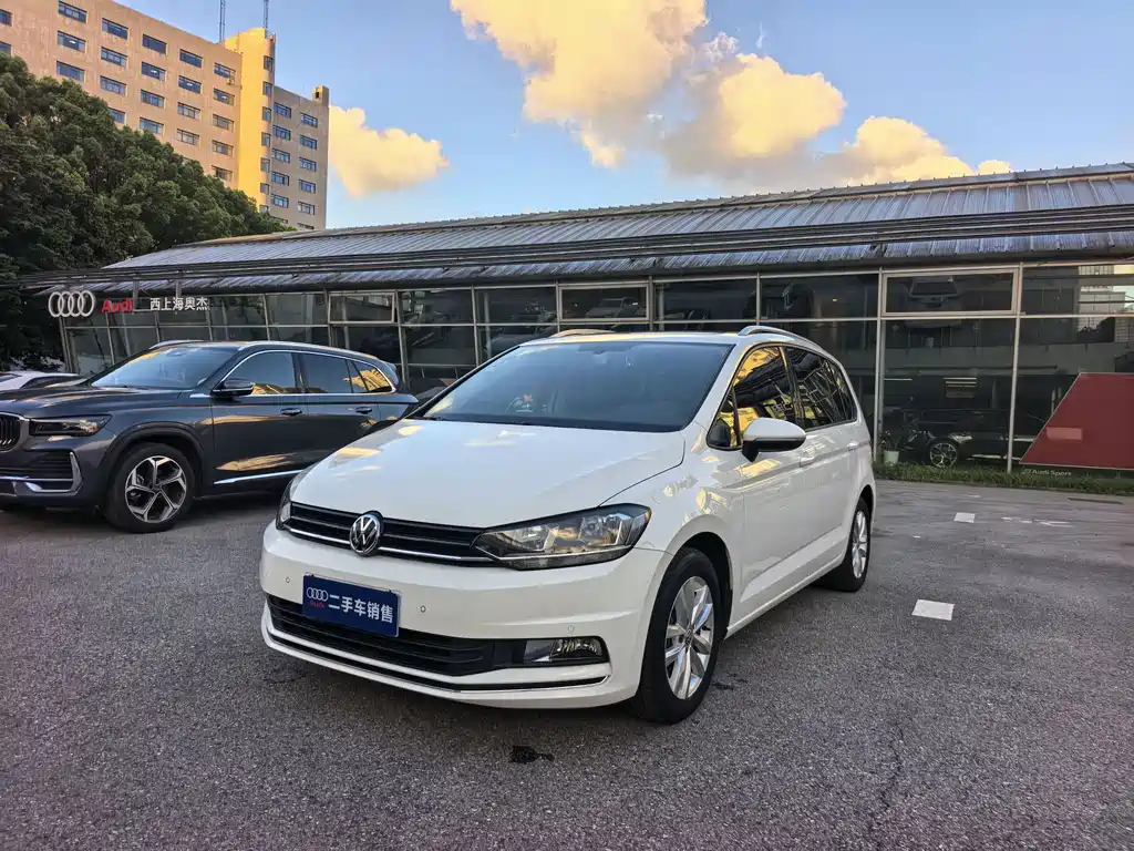 Volkswagen Touran 2020 — фото 23