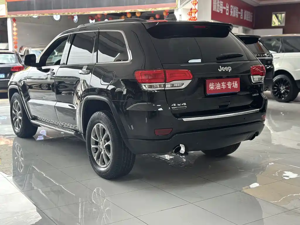 Jeep Grand Cherokee 2015 — фото 6