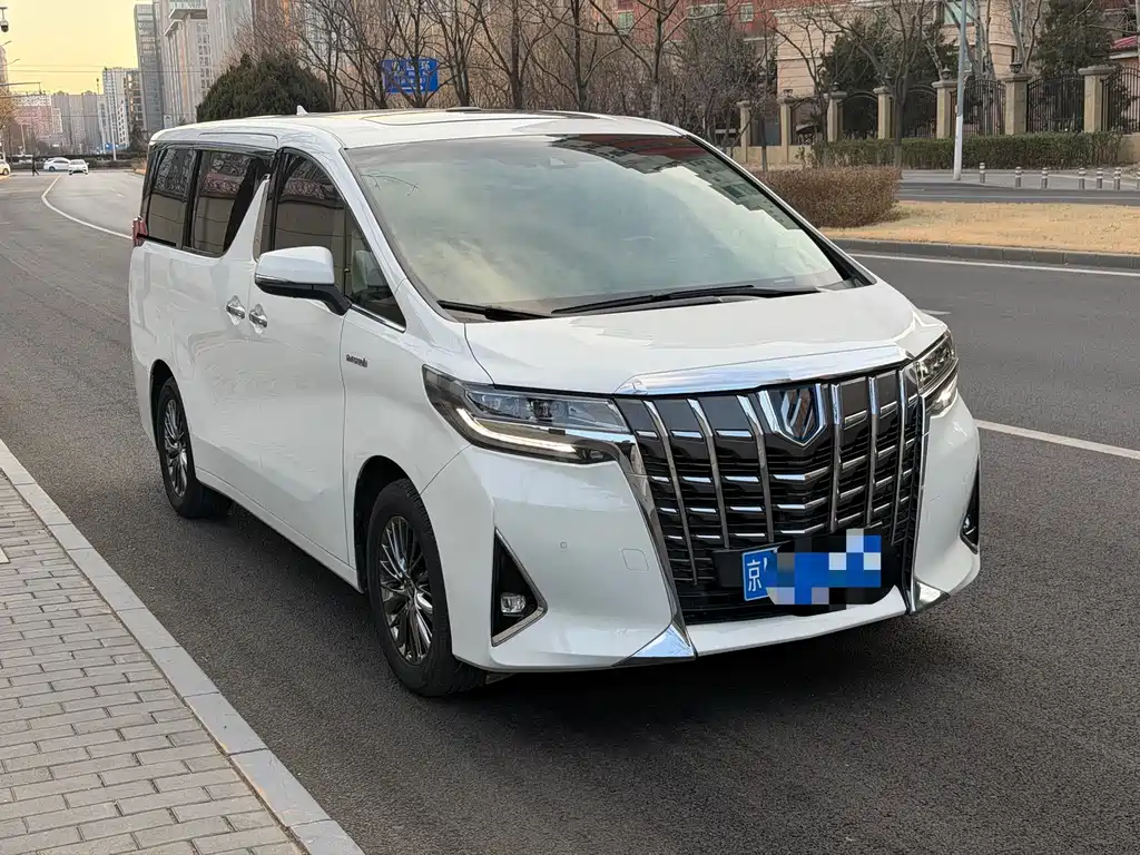 Toyota Alphard 2020 — фото 3