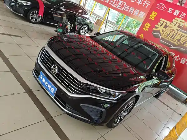 Volkswagen Passat 2024
