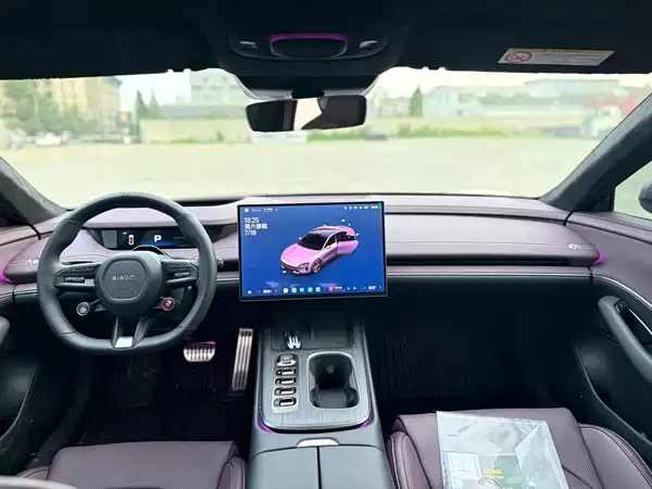 Xiaomi SU7 2024