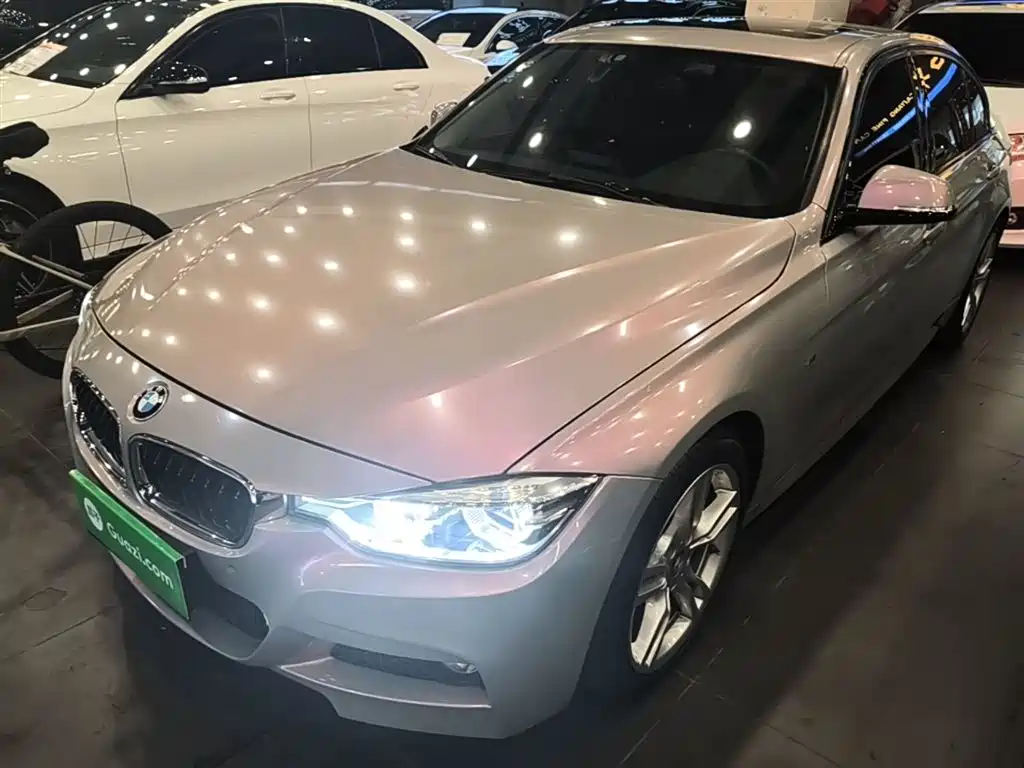 BMW 3 Series 2017 — фото 1