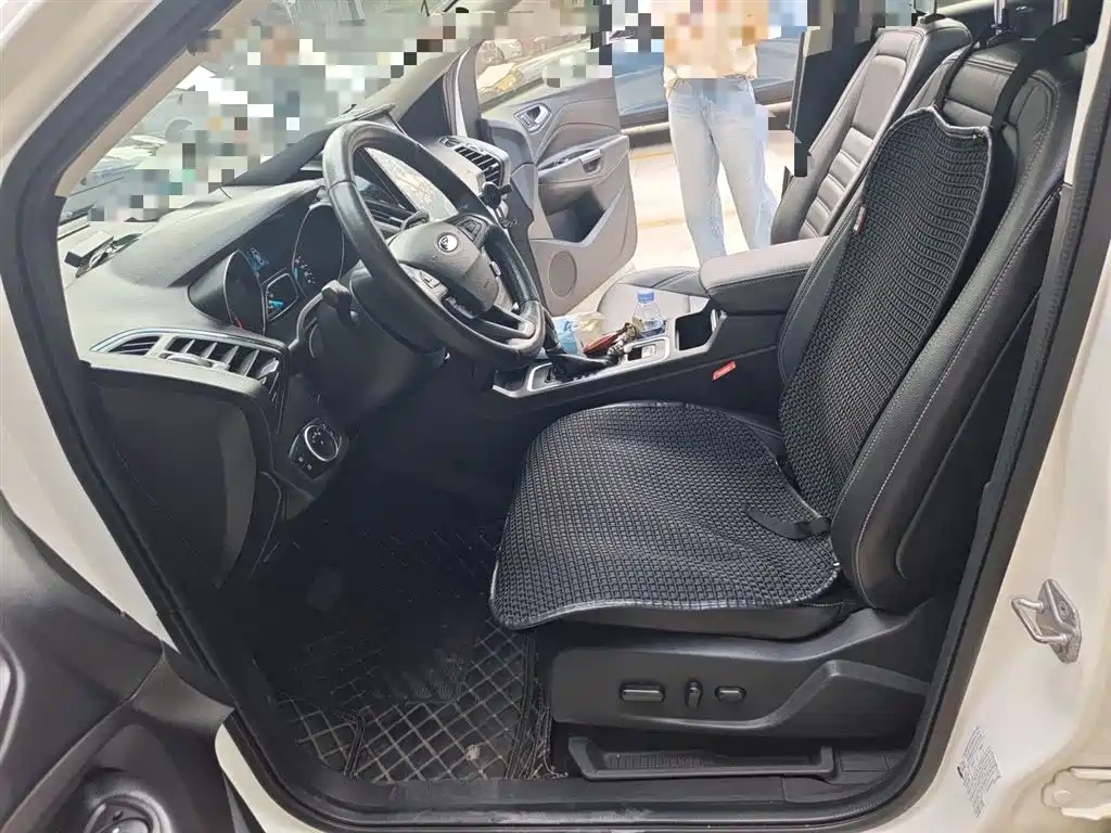Ford Kuga 2019 — фото 11