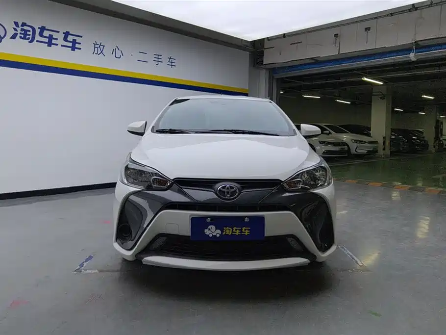 Toyota Yaris L 2021 — фото 2