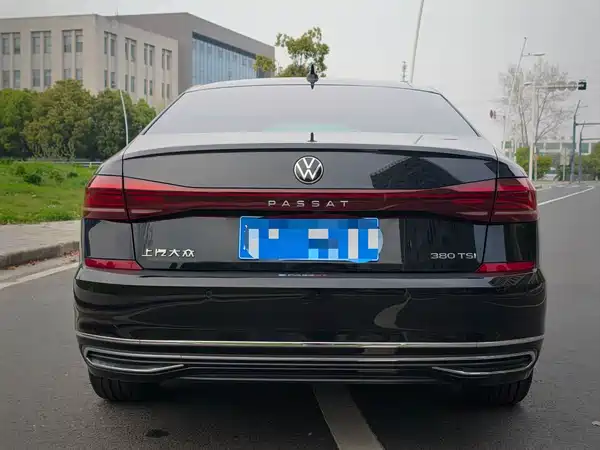 Volkswagen Passat 2024