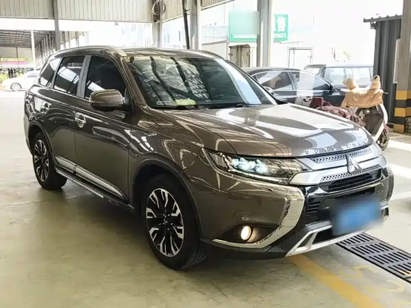 Mitsubishi Outlander 2019