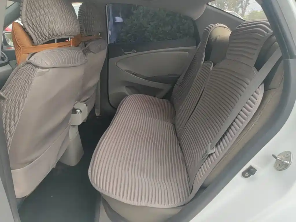 Hyundai Verna 2016 — фото 17