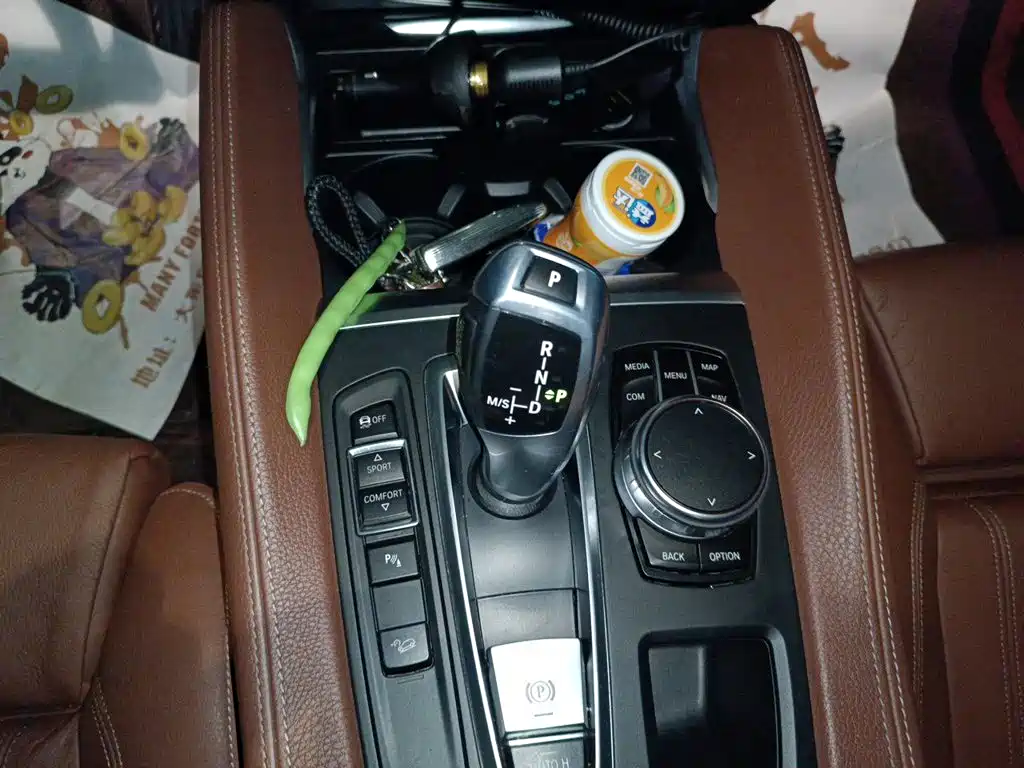 BMW X6 2017 — фото 10