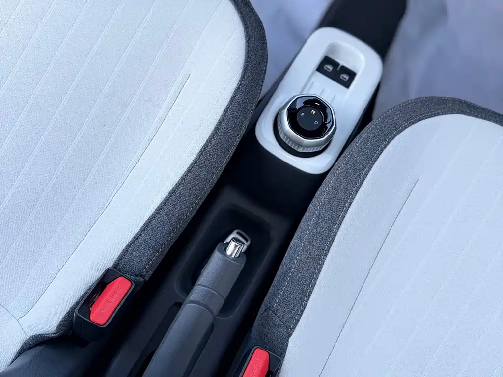 Geely Galaxy Panda 2025 — фото 10