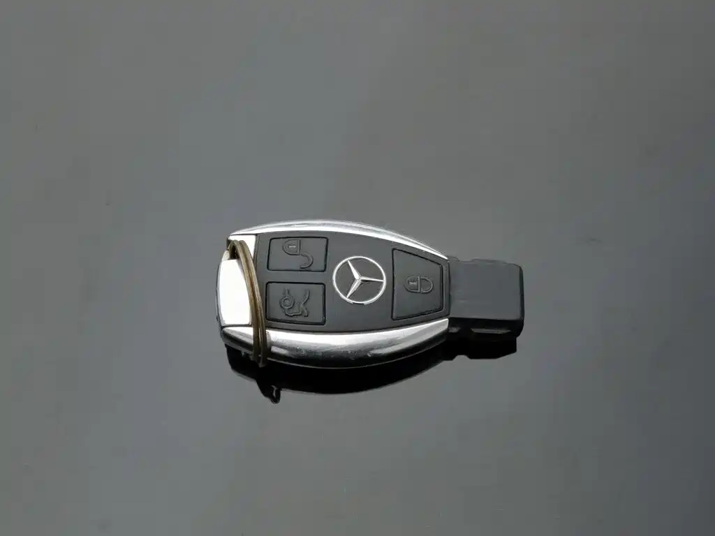 Mercedes-Benz E-Class 2013 — фото 19