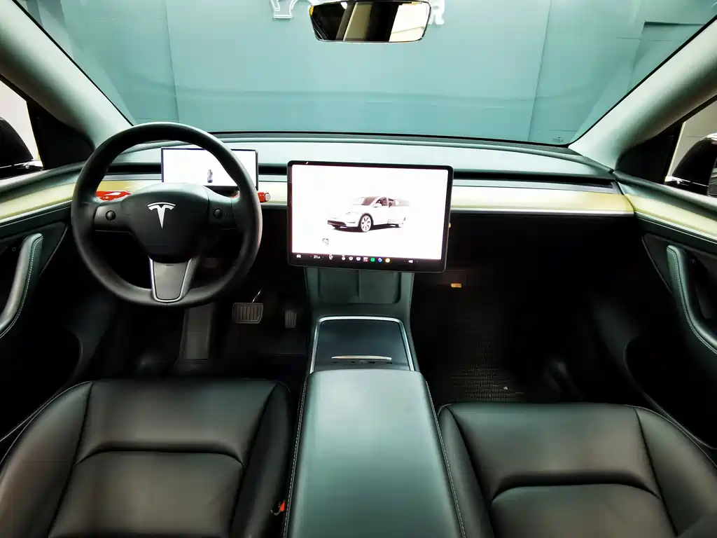 Tesla Model Y 2023 — фото 17