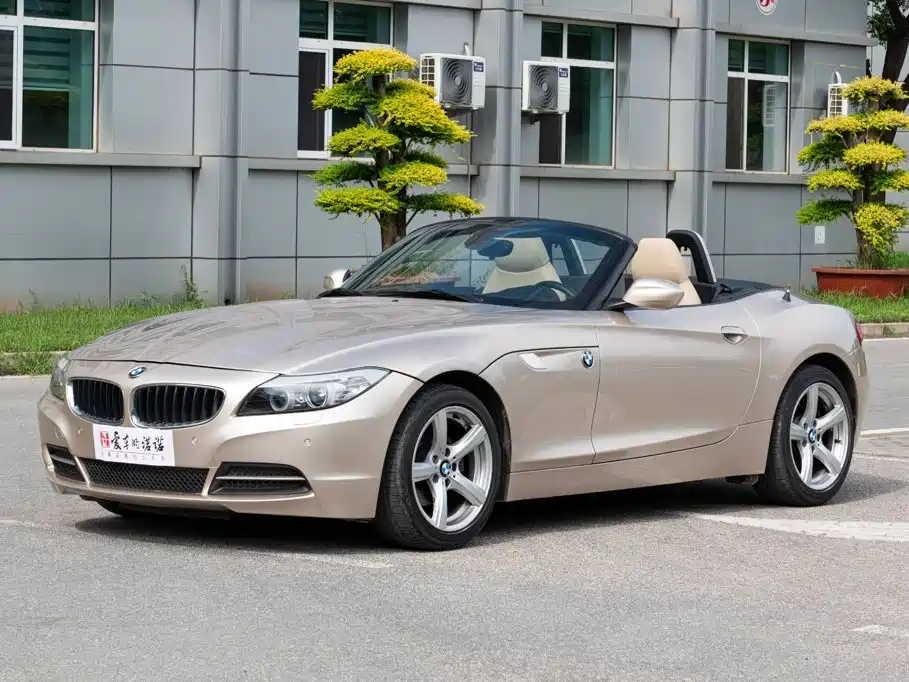 BMW Z4 2012 — фото 1