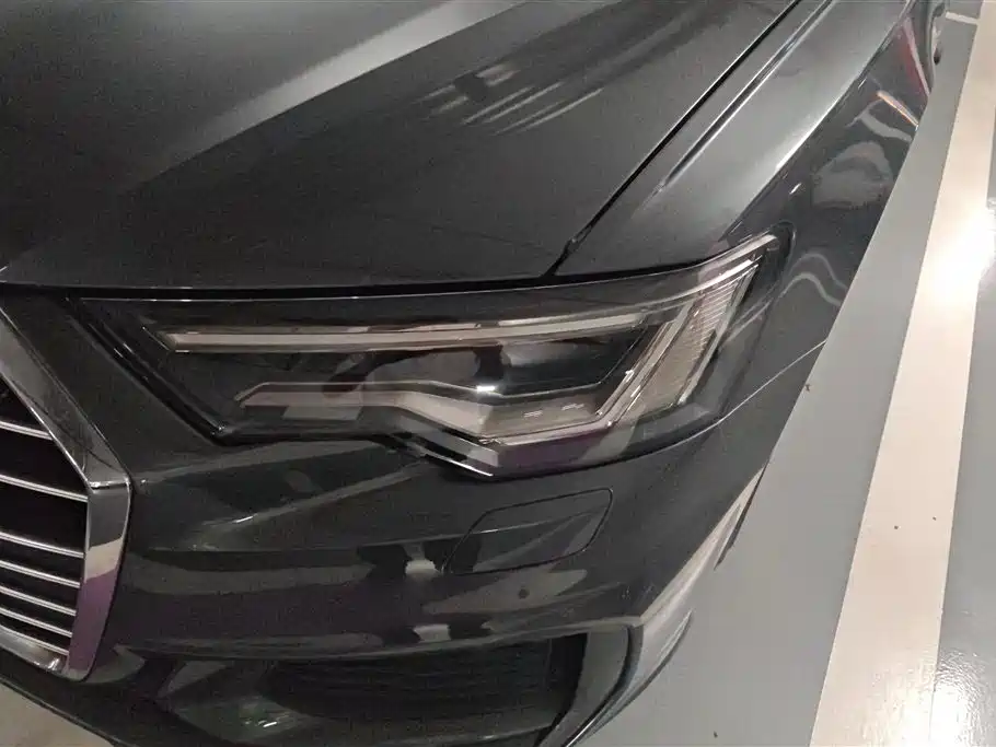 Audi A6L 2020