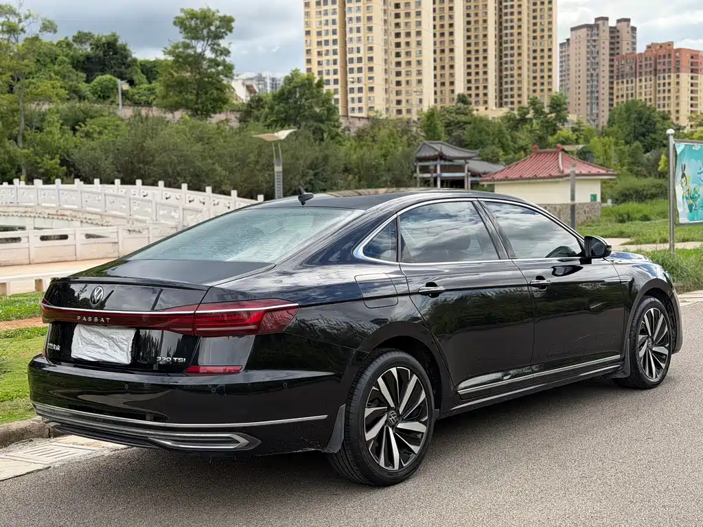 Volkswagen Passat 2021