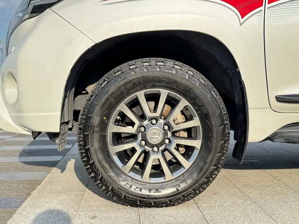 Toyota Prado 2017