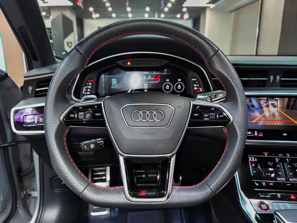 Audi RS 6 2023 — фото 9