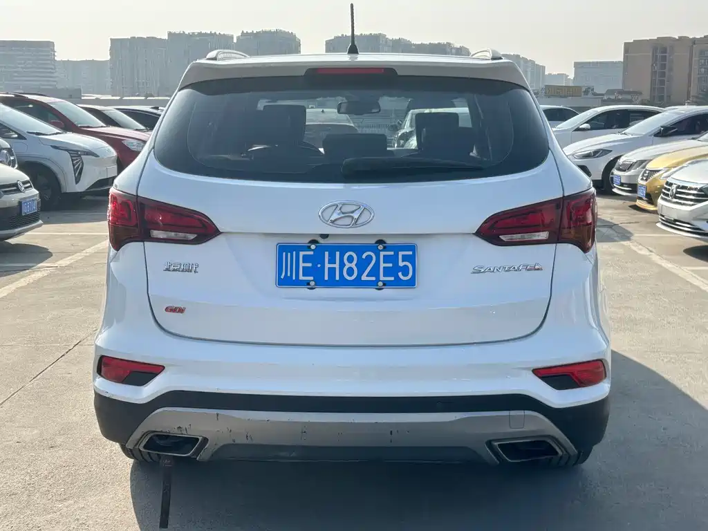 Hyundai Santa Fe 2018 — фото 5