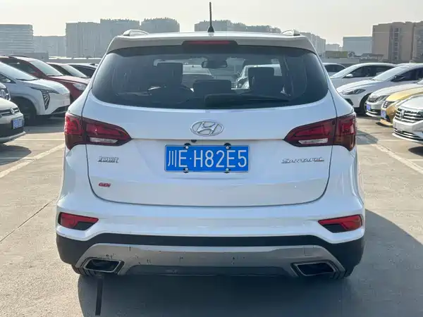 Hyundai Santa Fe 2017