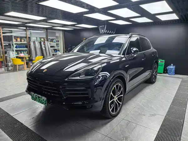 Porsche Cayenne New Energy 2021