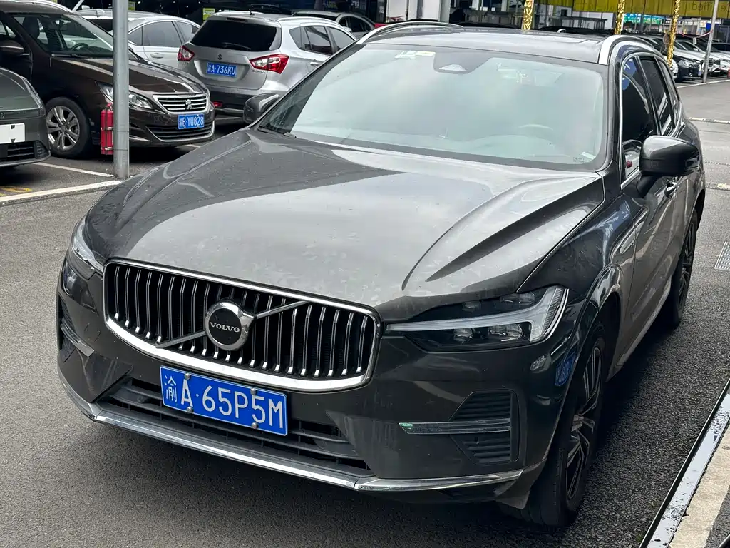 Volvo XC60 2021 — фото 2